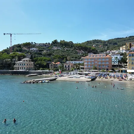 Golfo E Palme Diano Marina