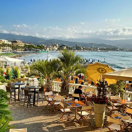 Golfo E Palme Hotel 3*