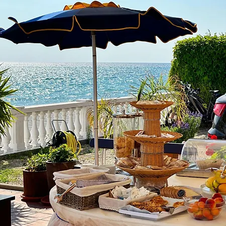 Golfo E Palme Hotel