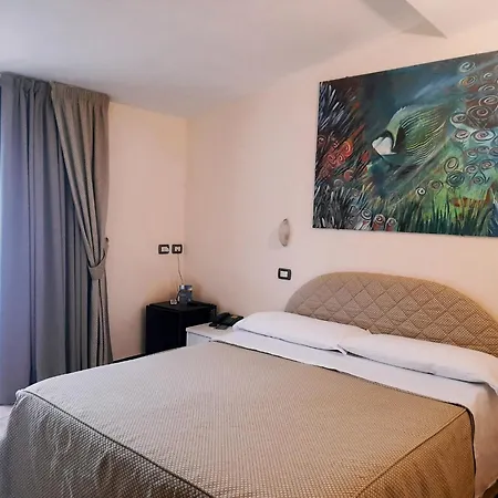 Golfo E Palme Hotel 3*