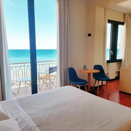 Golfo E Palme Hotel 3*