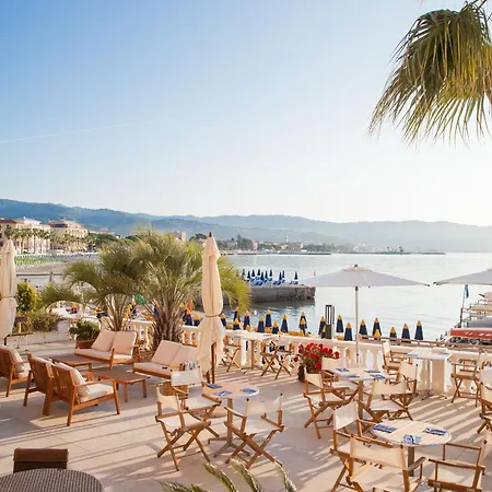 Golfo E Palme Szálloda 3*