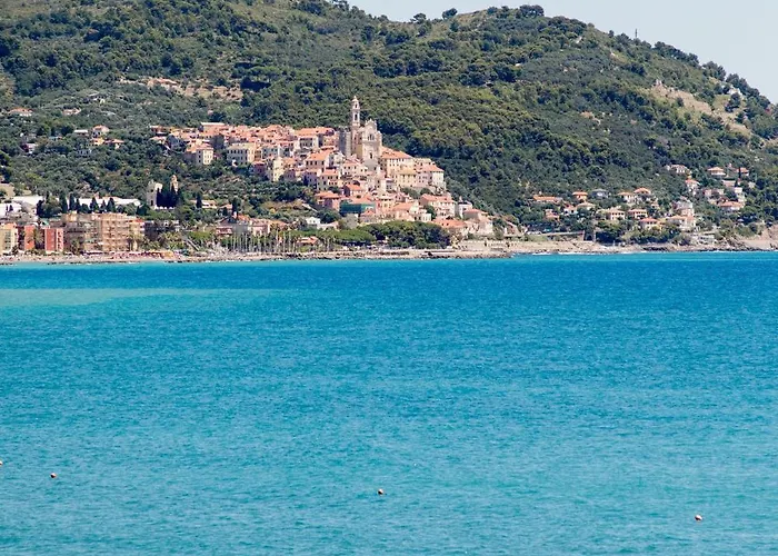 Golfo E Palme 迪亚诺马里纳