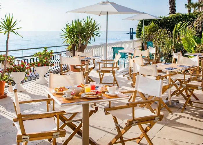 酒店 Golfo E Palme 3*