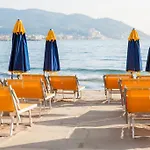 Golfo E Palme Готель 3*