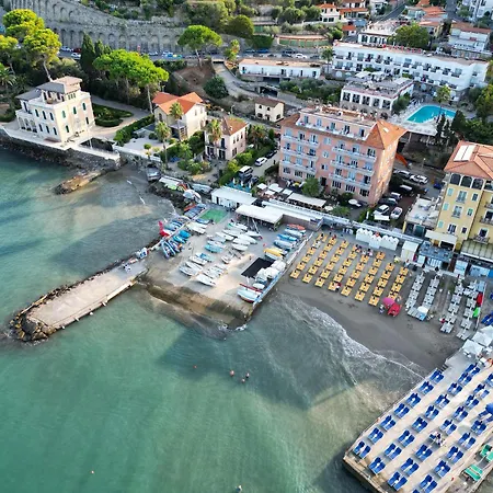 Golfo E Palme Hotell 3*