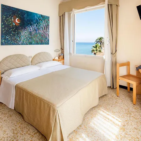 Golfo E Palme Ντιάνο Μαρίνα