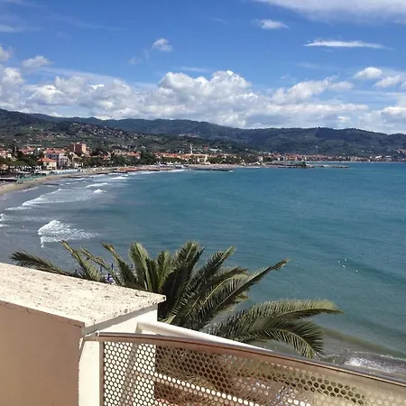 Golfo E Palme 3*