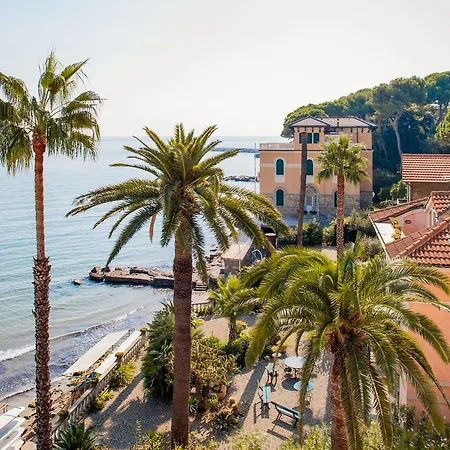Hotel Golfo E Palme
