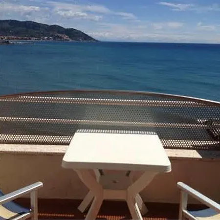 Golfo E Palme Diano Marina