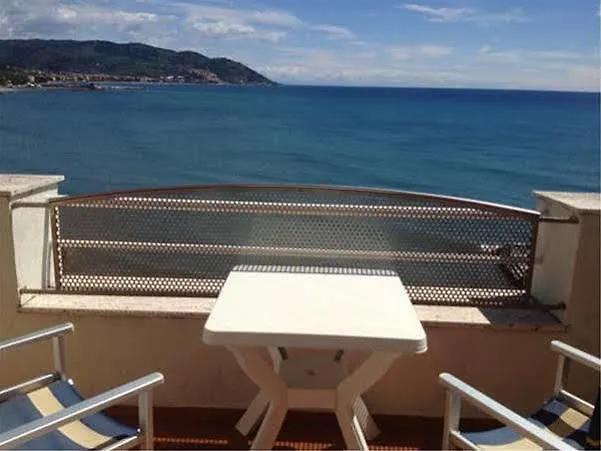 Golfo E Palme Diano Marina